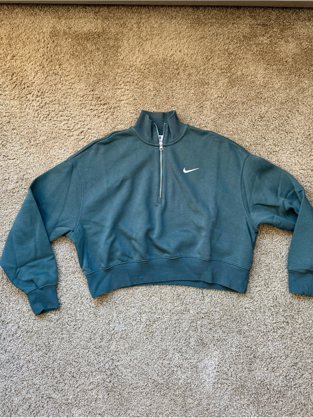 Nike Women’s Quarter Zip Sweatshirt